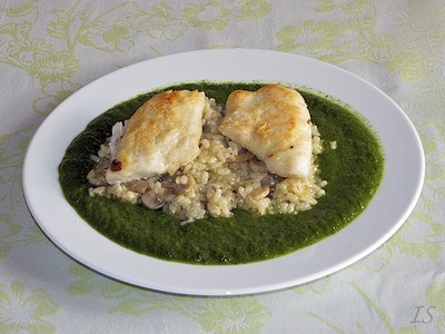 Pangasiusfilet auf Schwammerlrisotto und Spinat Rezept