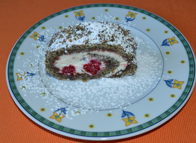 Mohn-Topfenroulade Rezept