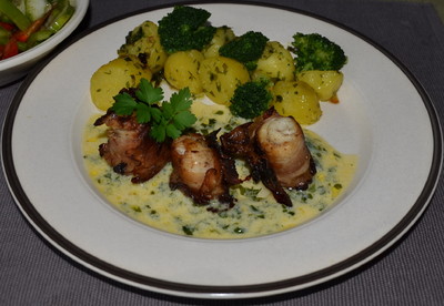 Fischrouladen im knusprigen Speckmantel Rezept