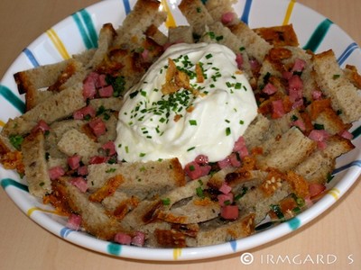 Oma's Brotsuppe Rezept